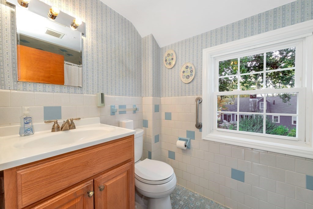 72 Bay State Road Arlington, MA 02474 - Photo 17 of 32 Gallery Image 17