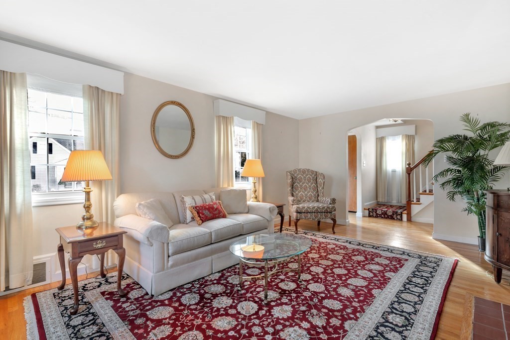 72 Bay State Road Arlington, MA 02474 - Photo 6 of 32 Gallery Image 6