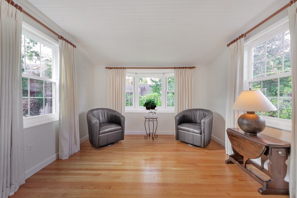 72 Bay State Road Arlington, MA 02474 - Photo 10 of 32 Gallery Image 10