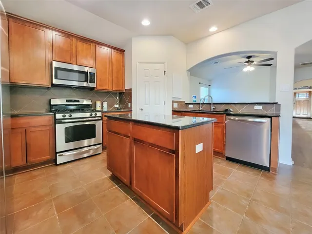 $2,250 | 10648 Royal Tara Cove, Austin, TX 78717