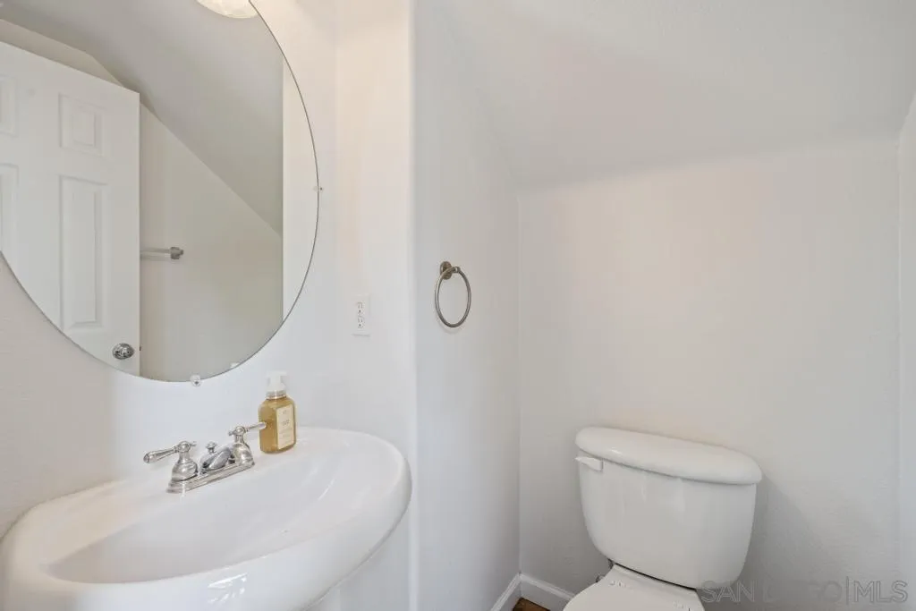 2683 Matera Lane San Diego, CA 92108 - Photo 14 of 39