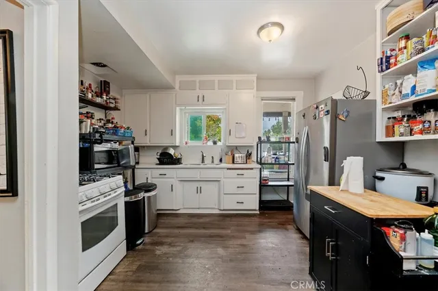 $650,000 | 323 East Colton Avenue, Redlands, CA 92374