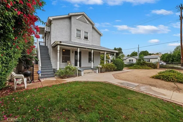 $650,000 | 323 East Colton Avenue, Redlands, CA 92374