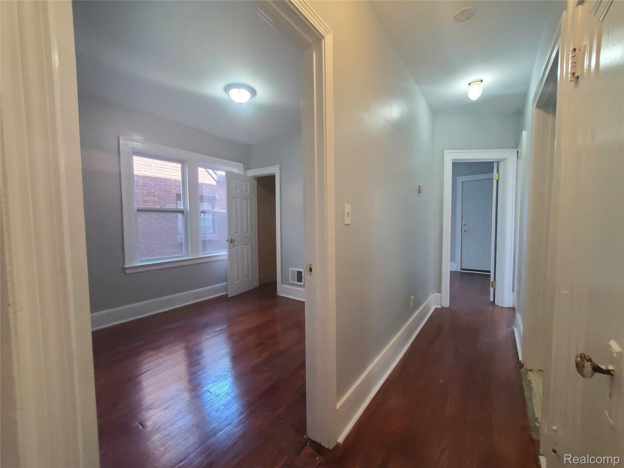 14650 Rutherford Street Detroit, MI 48227 - Photo 9 of 21 Hallway