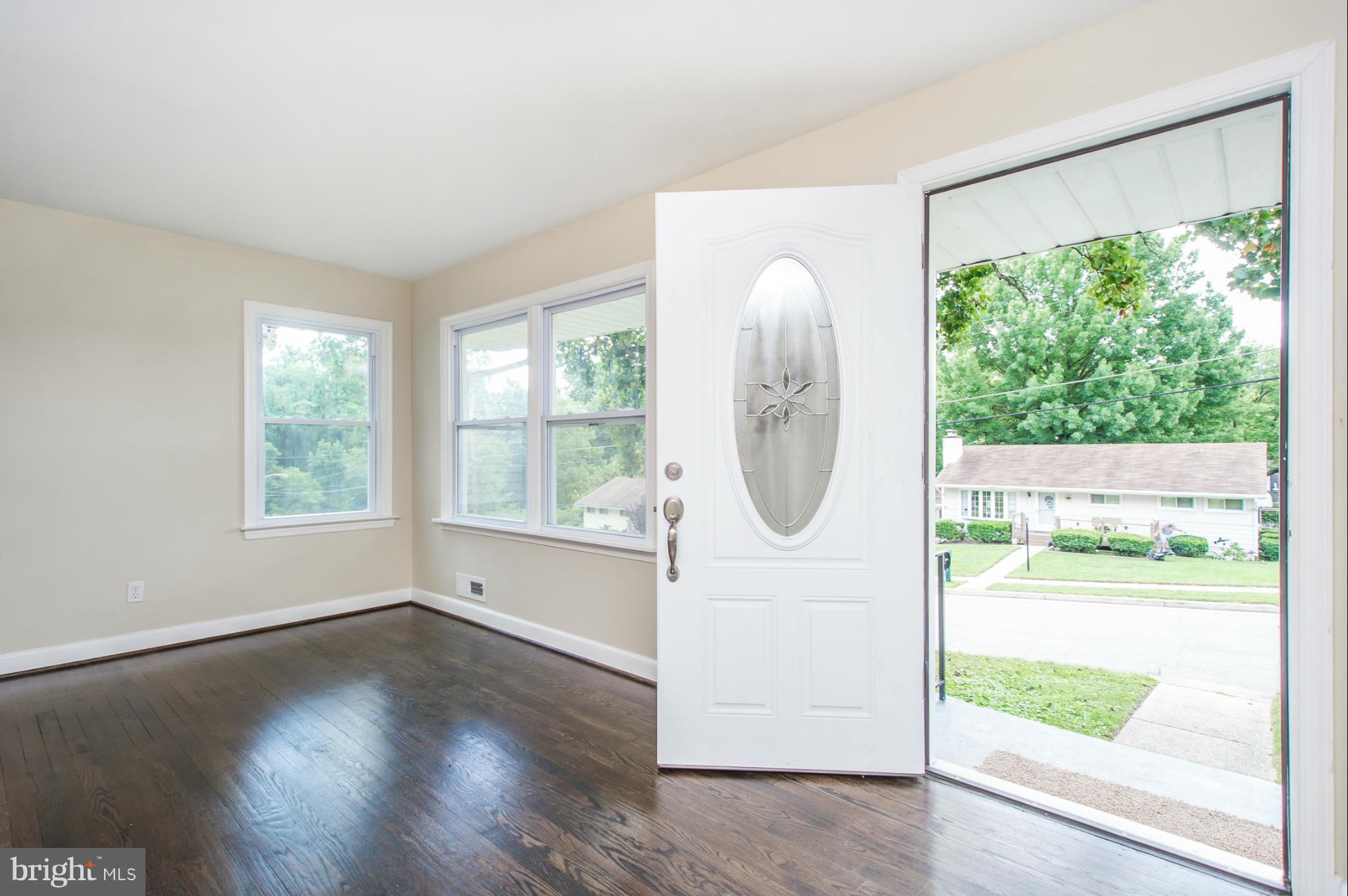 1822 Briarcliff Road Baltimore, MD 21234 - Photo 3 of 25 Interior (General)