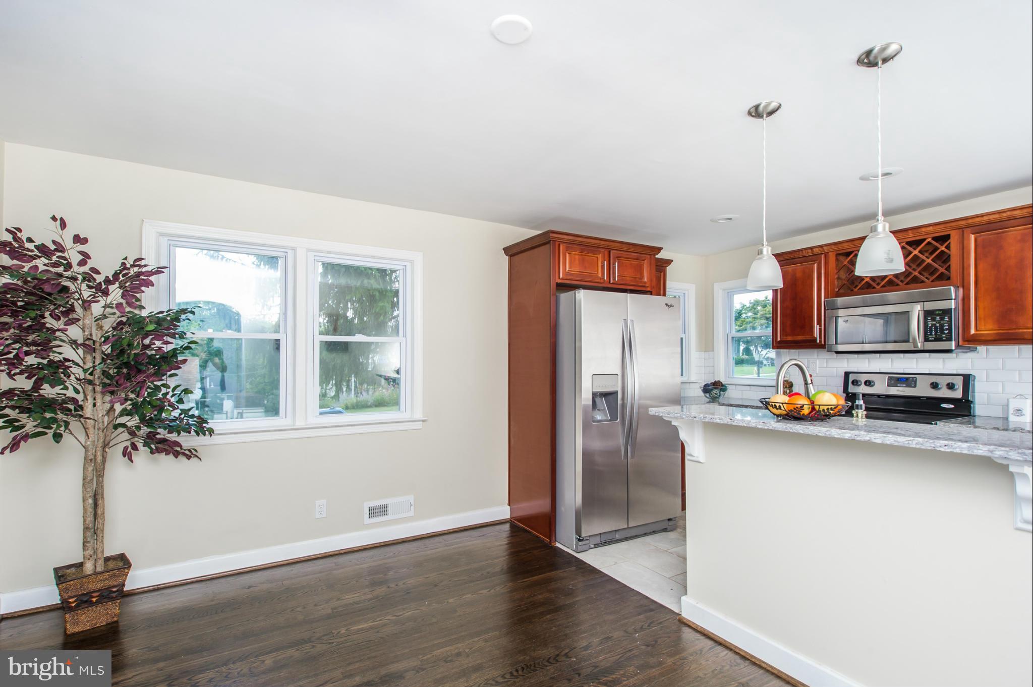 1822 Briarcliff Road Baltimore, MD 21234 - Photo 7 of 25 Dining Room