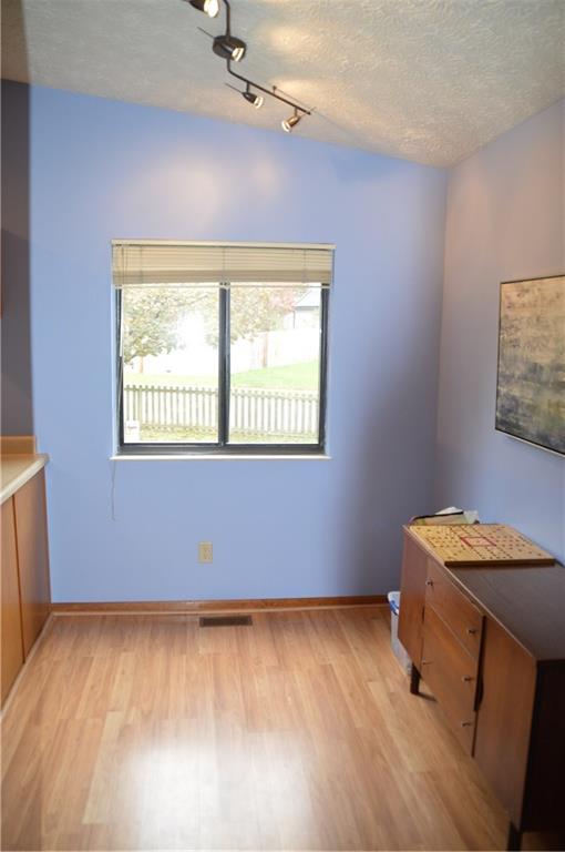 8279 Castle Ridge Lane Indianapolis, IN 46256 - Photo 18 of 36 Gallery Image 18