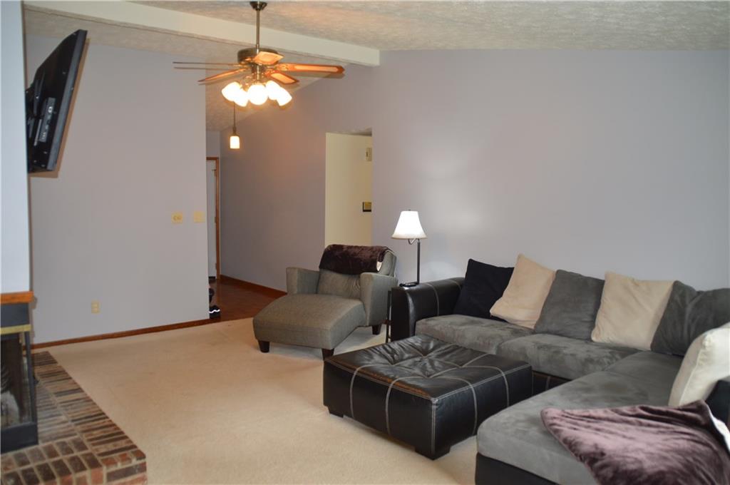 8279 Castle Ridge Lane Indianapolis, IN 46256 - Photo 4 of 36 Gallery Image 4