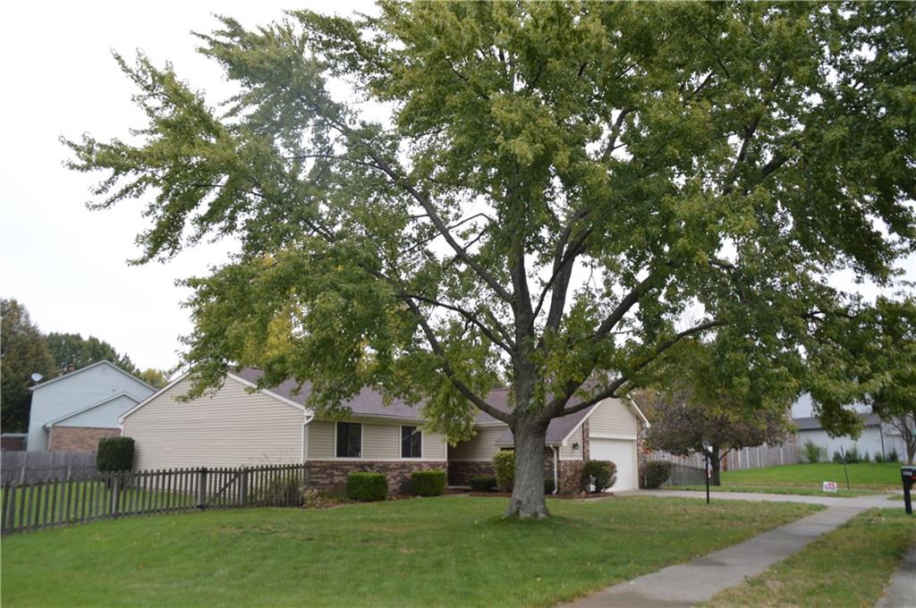 8279 Castle Ridge Lane Indianapolis, IN 46256 - Photo 36 of 36 Gallery Image 36