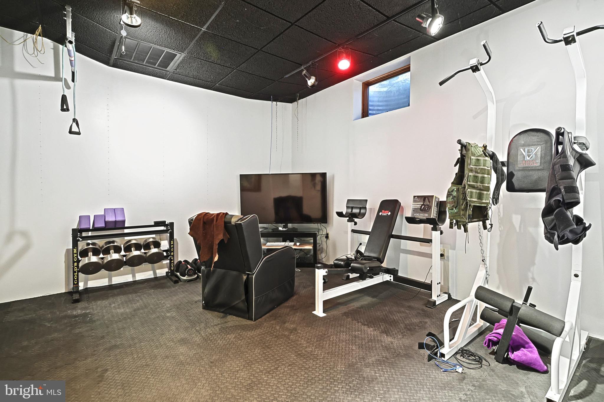 679 Pleasant View Road Lewisberry, PA 17339 - Photo 33 of 45 Recording studio-Soundproofed!