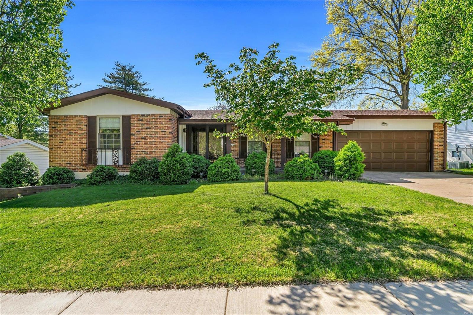1261 Beaver Creek Road Chesterfield, MO 63017 - Photo 1 of 16 Gallery Image 1