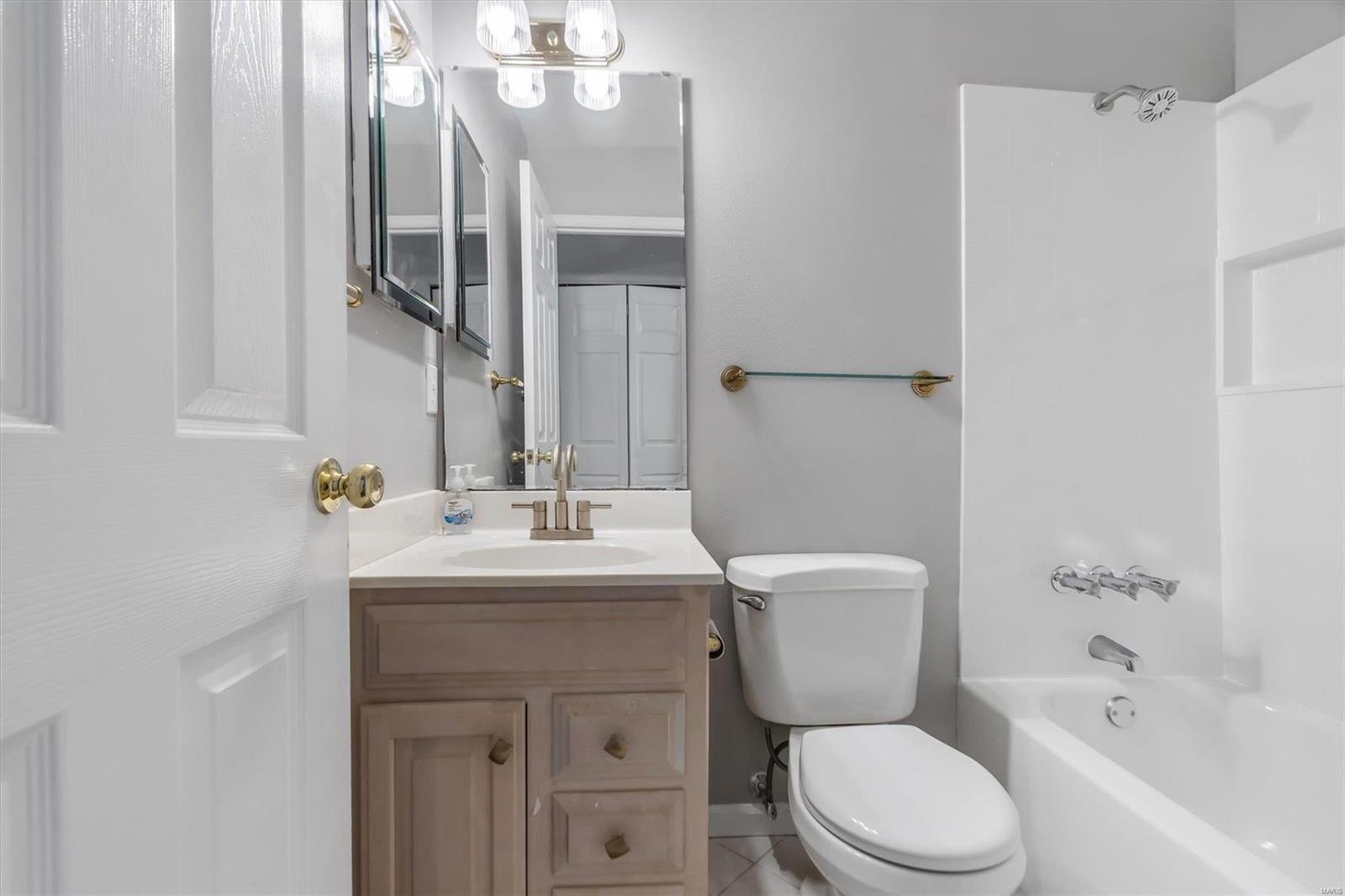 1261 Beaver Creek Road Chesterfield, MO 63017 - Photo 12 of 16 Gallery Image 12