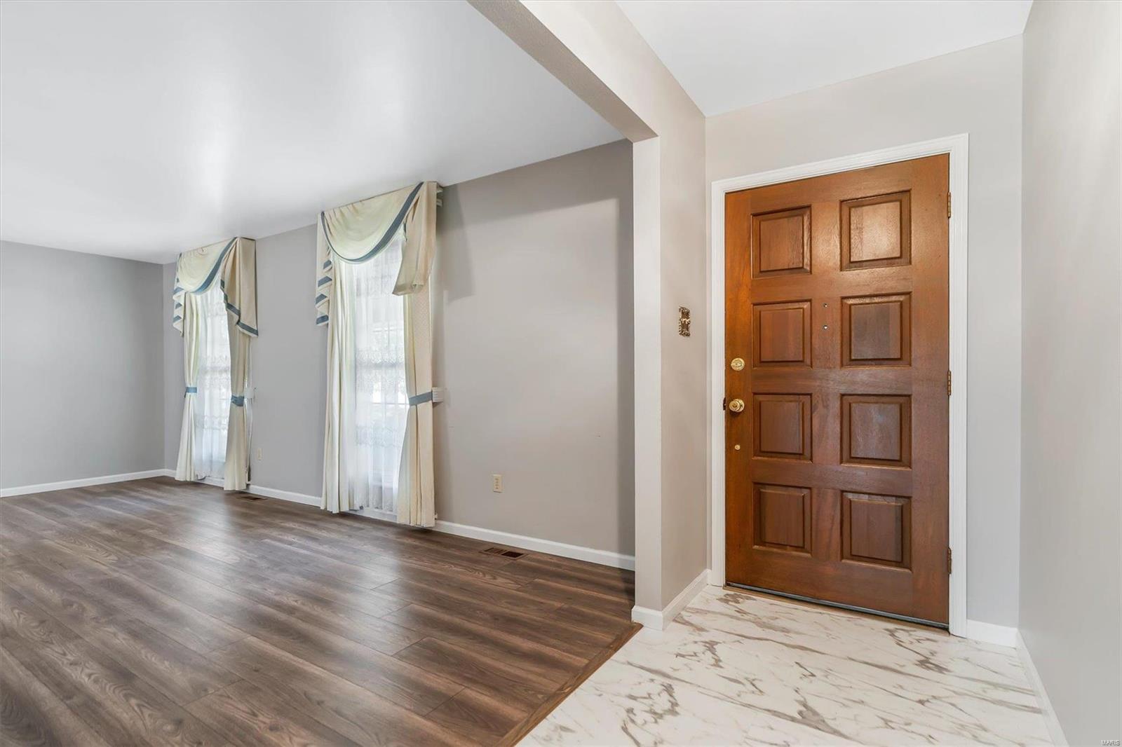 1261 Beaver Creek Road Chesterfield, MO 63017 - Photo 3 of 16 Gallery Image 3