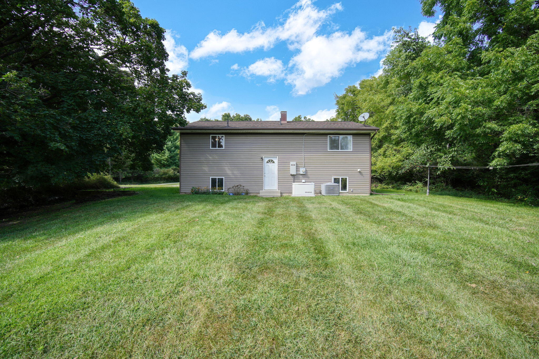 17251 English Road Manchester, MI 48158 - Photo 27 of 48 28-web-or-mls-DSC09123_HDR