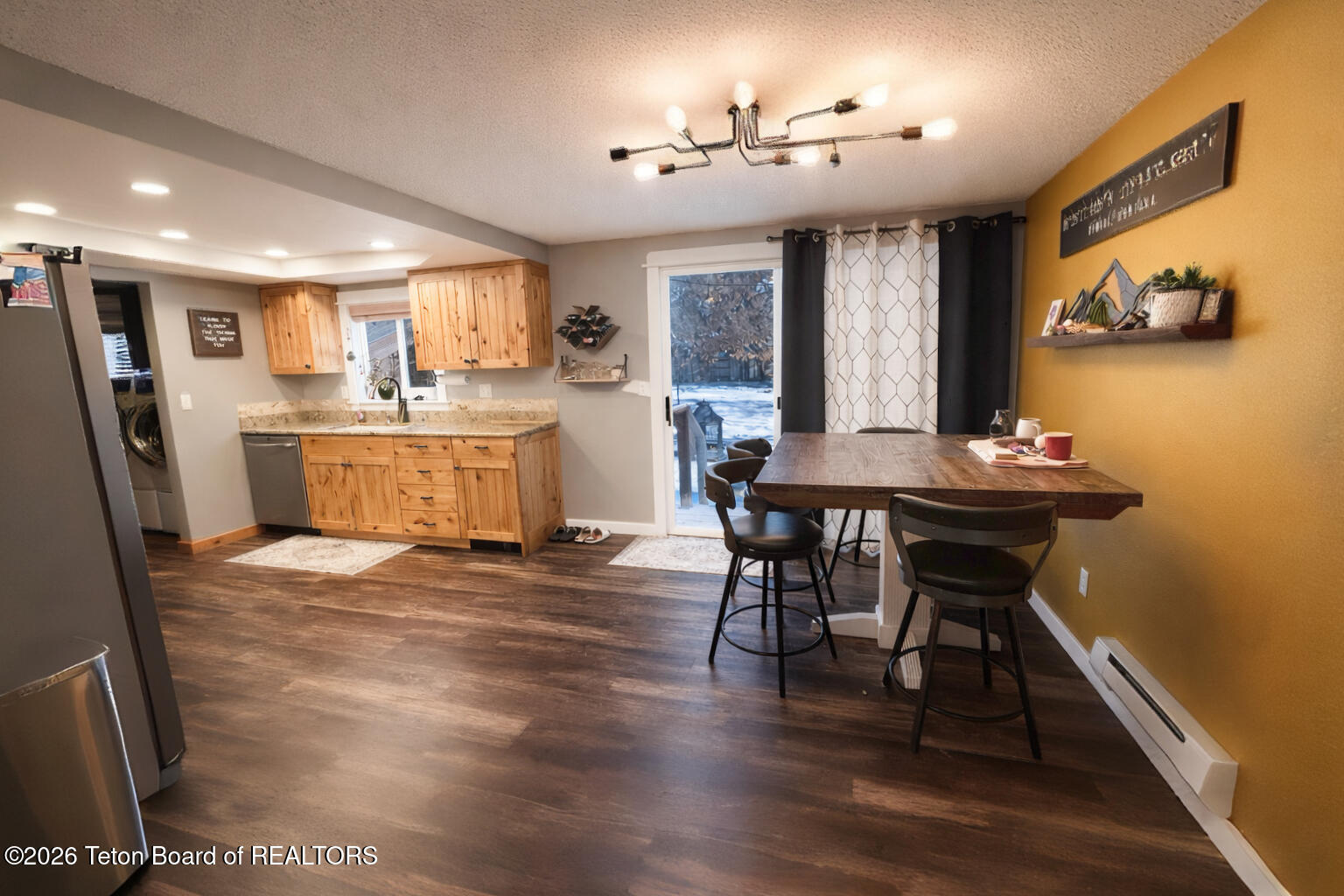 665 Adams Street Afton, WY 83110 - Photo 4 of 40 Dining