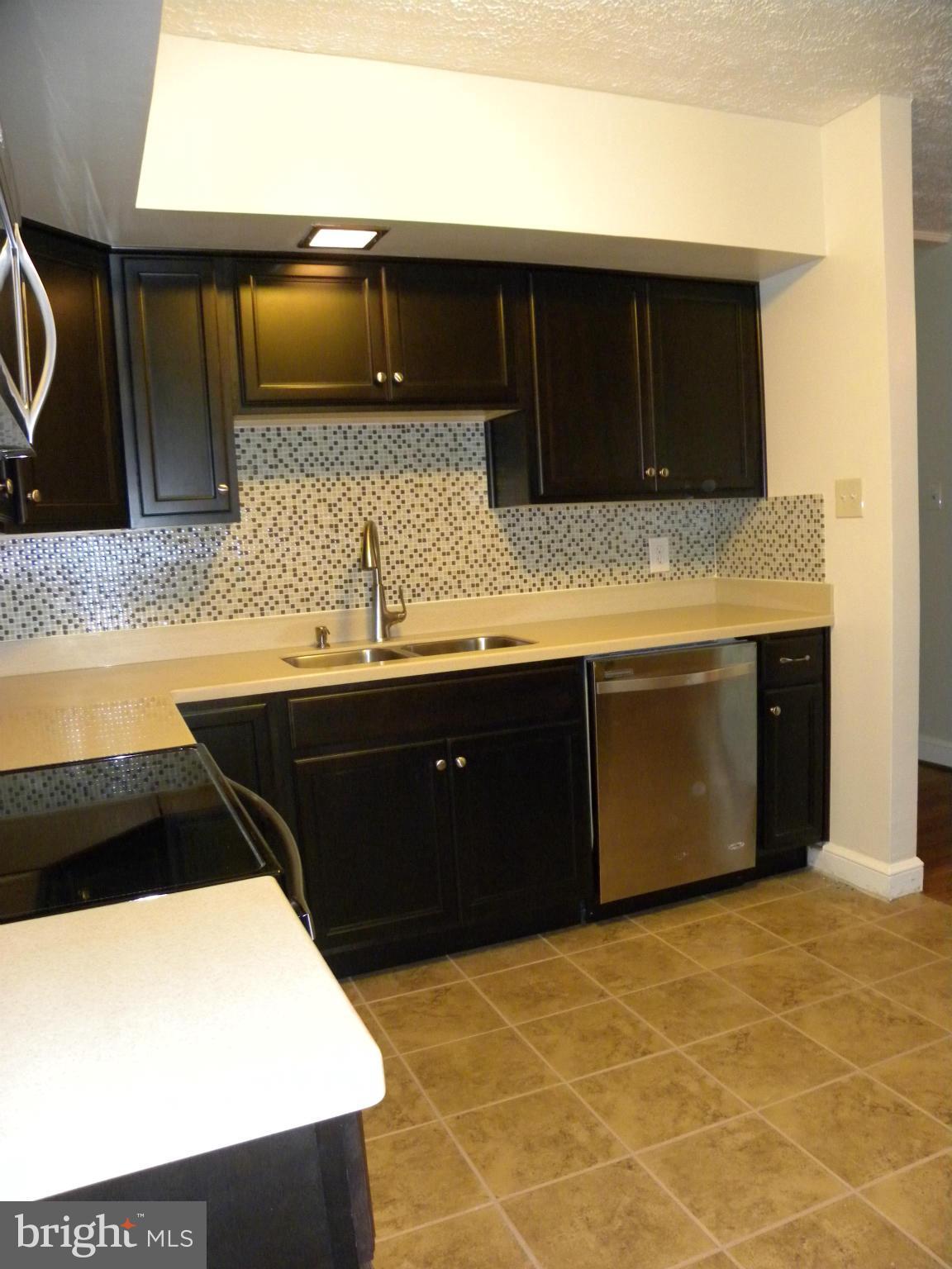 7391 Riley Road Warrenton, VA 20187 - Photo 11 of 30 Kitchen