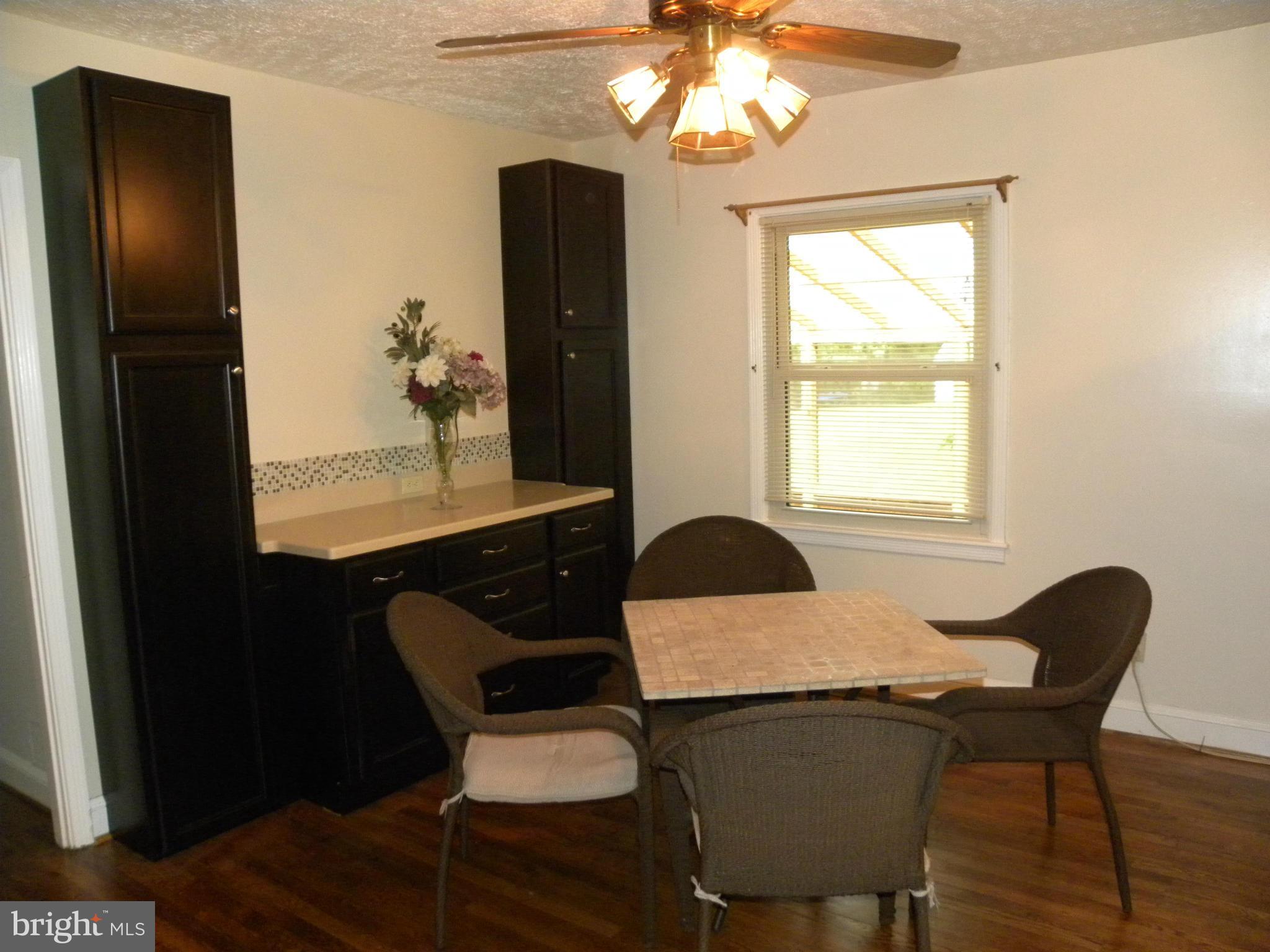 7391 Riley Road Warrenton, VA 20187 - Photo 6 of 30 Kitchen