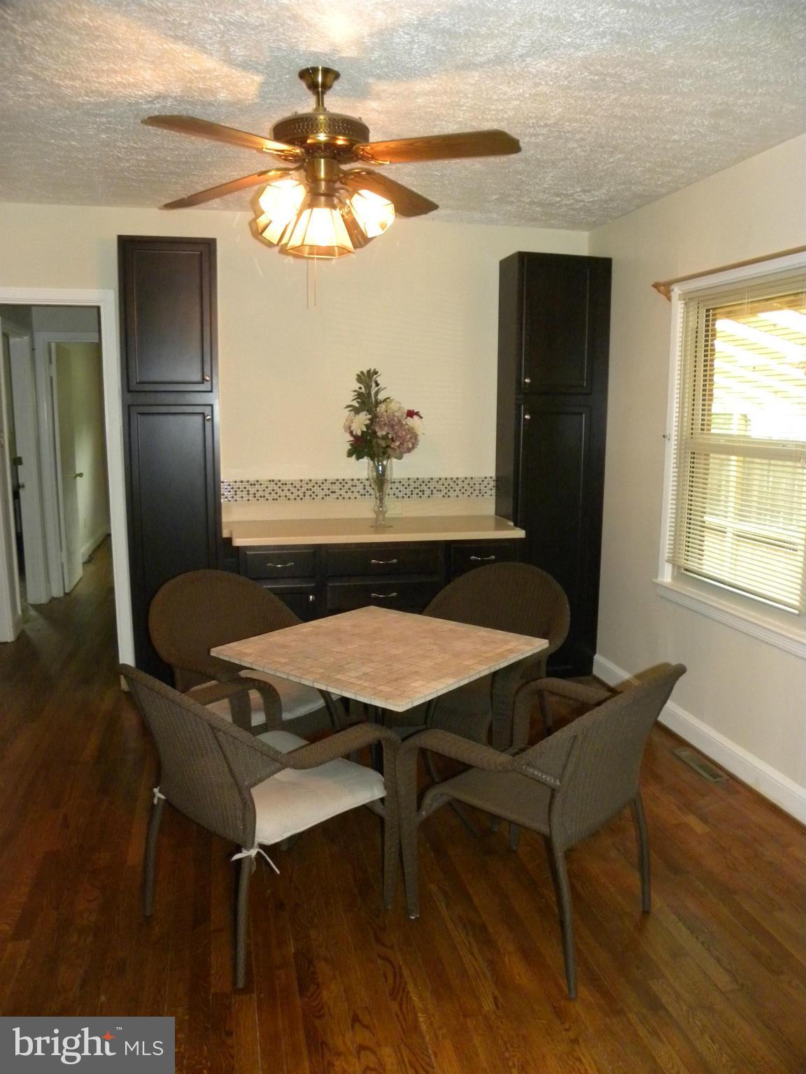 7391 Riley Road Warrenton, VA 20187 - Photo 8 of 30 Kitchen