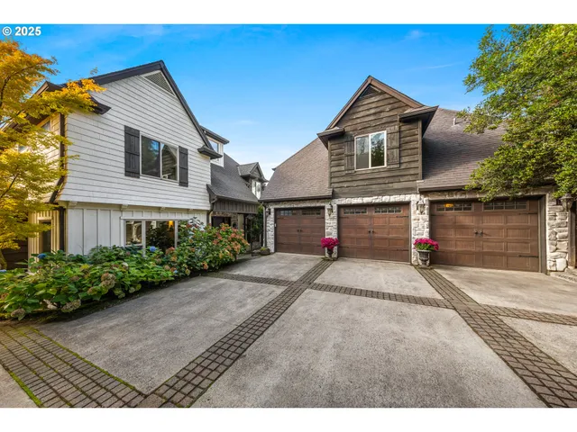 $1,549,000 | 2520 Southeast Ellsworth Road, Vancouver, WA 98664