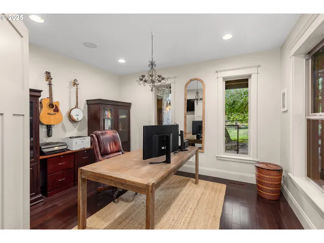 $1,549,000 | 2520 Southeast Ellsworth Road, Vancouver, WA 98664