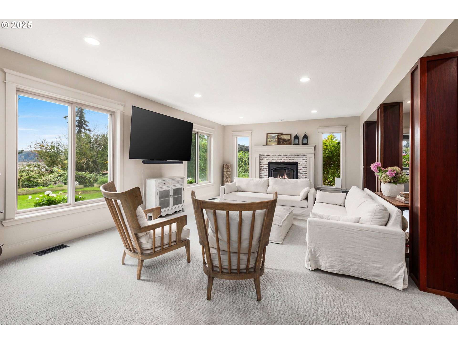 2520 Southeast Ellsworth Road Vancouver, WA 98664 - Photo 19 of 48