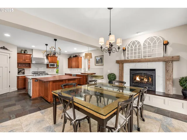 $1,549,000 | 2520 Southeast Ellsworth Road, Vancouver, WA 98664