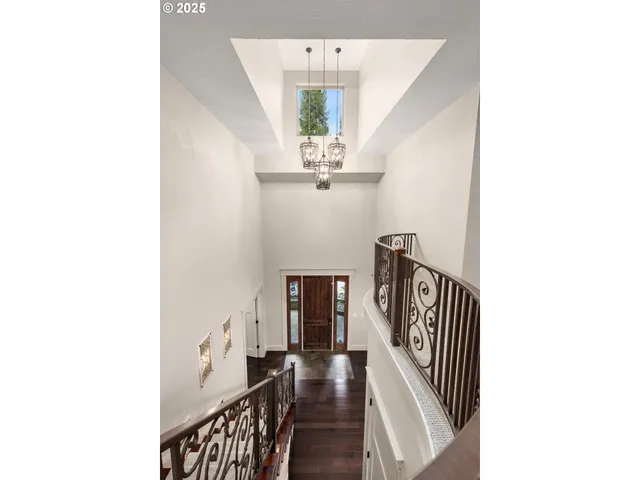 $1,549,000 | 2520 Southeast Ellsworth Road, Vancouver, WA 98664