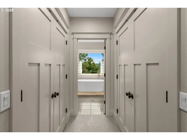 $1,549,000 | 2520 Southeast Ellsworth Road, Vancouver, WA 98664