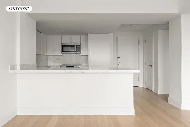 $1,675,000 | 61 Jane Street, Unit 16G | West Village