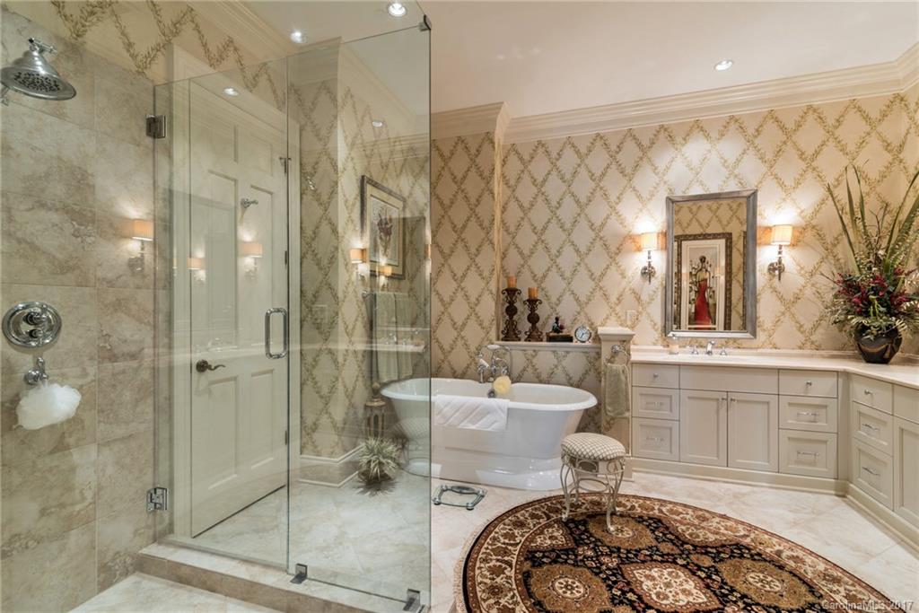 178 Cherokee Road Charlotte, NC 28207 - Photo 13 of 24 Gallery Image 13