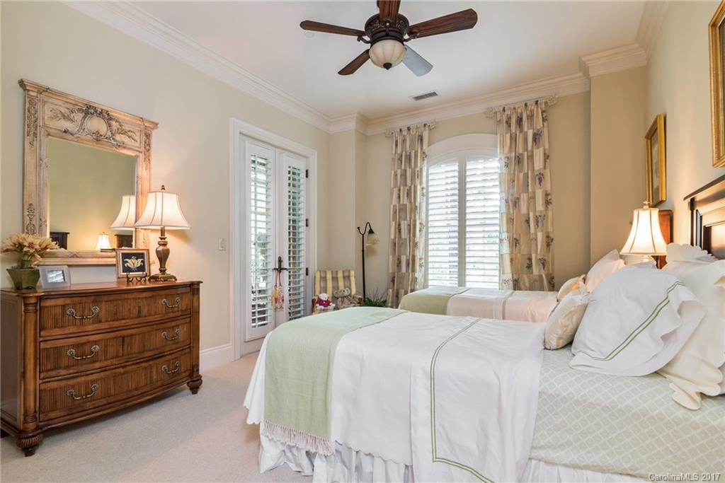 178 Cherokee Road Charlotte, NC 28207 - Photo 14 of 24 Gallery Image 14