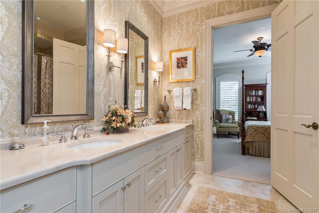 178 Cherokee Road Charlotte, NC 28207 - Photo 18 of 24 Gallery Image 18