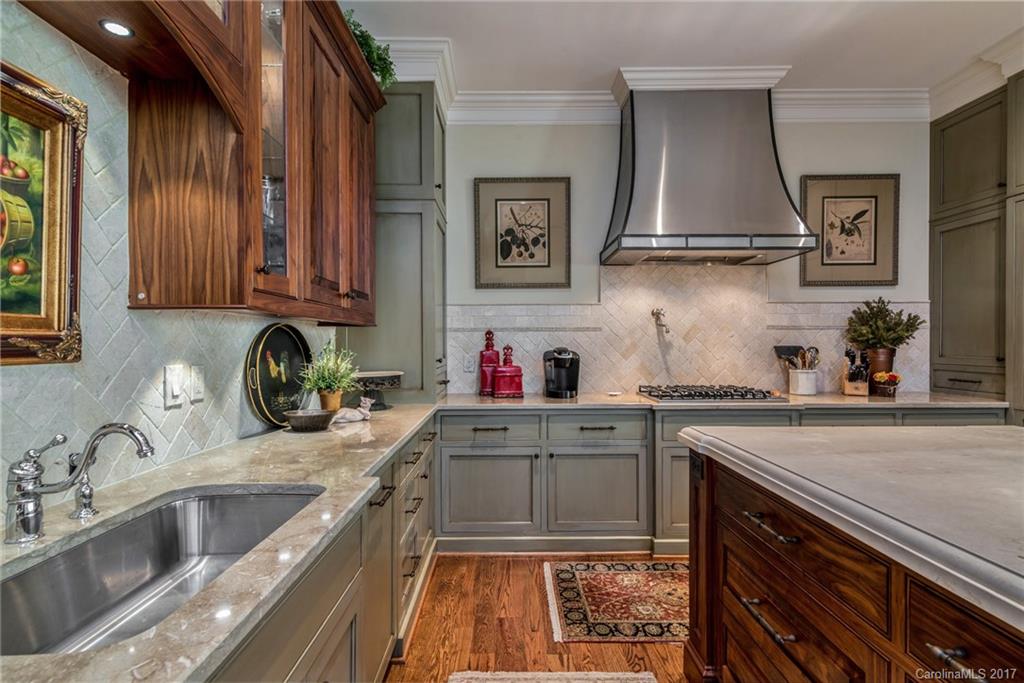 178 Cherokee Road Charlotte, NC 28207 - Photo 8 of 24 Gallery Image 8