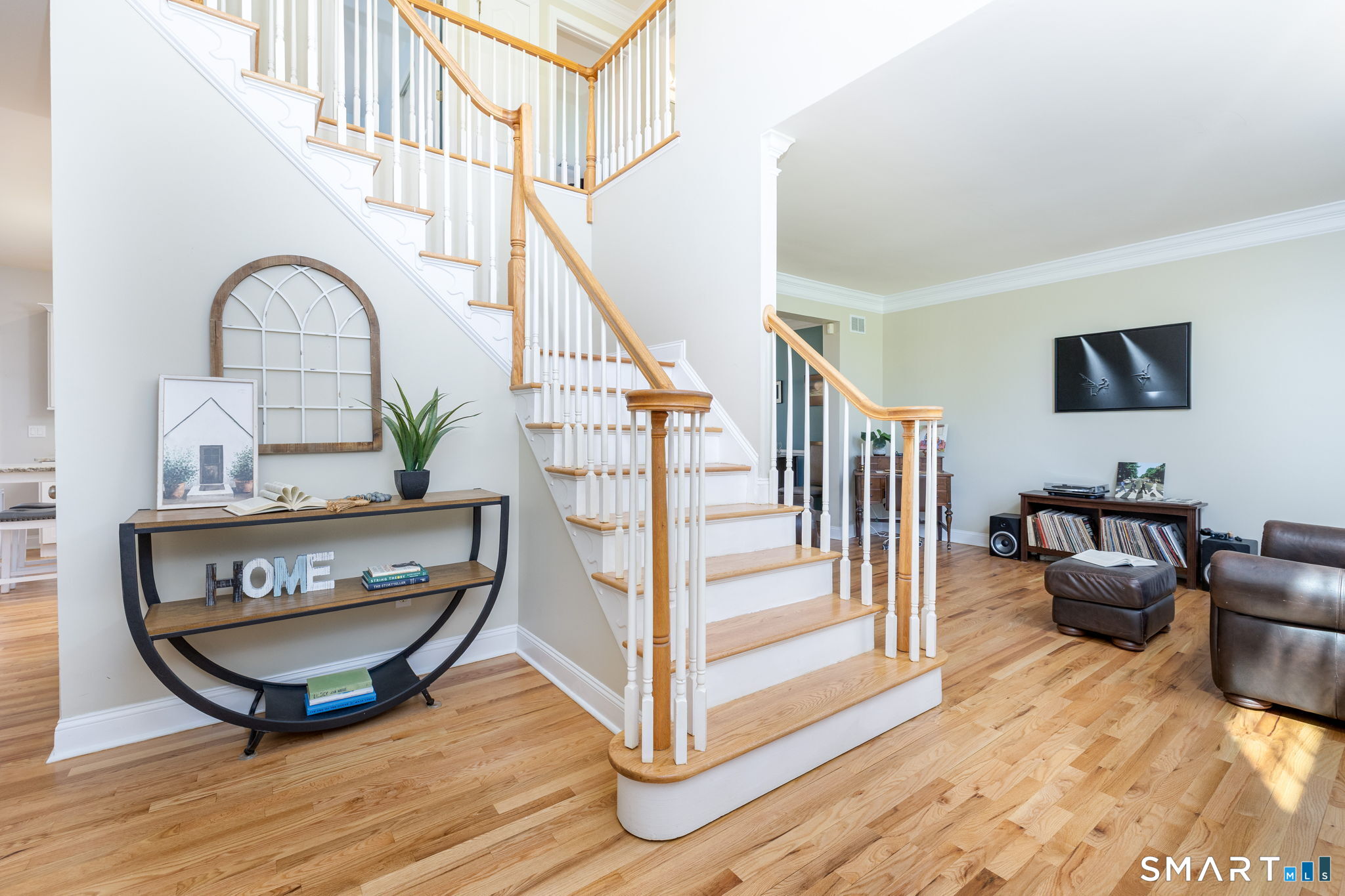 10 Eastham Bridge Road East Hampton, CT 06424 - Photo 6 of 37 A welcoming and elegant entrance foyer.