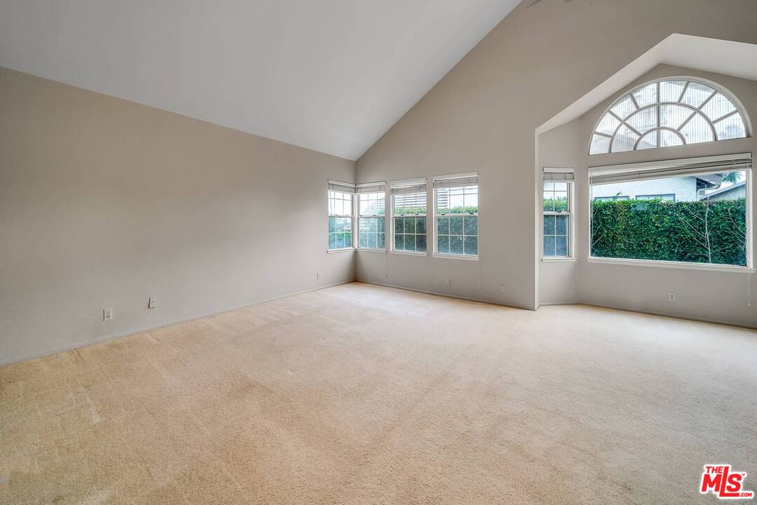 7706 West 80th Street Playa del Rey, CA 90293 - Photo 17 of 30 Gallery Image 17