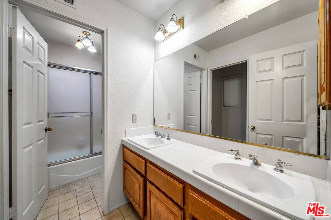 7706 West 80th Street Playa del Rey, CA 90293 - Photo 22 of 30 Gallery Image 22