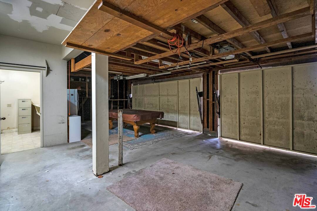 7706 West 80th Street Playa del Rey, CA 90293 - Photo 27 of 30 Gallery Image 27