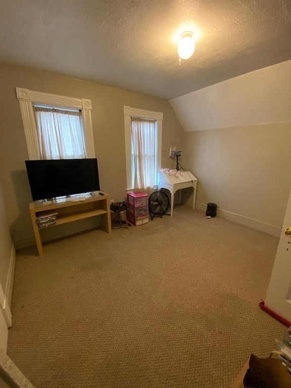 187-189 White Street Springfield, MA 01108 - Photo 18 of 23 Gallery Image 18