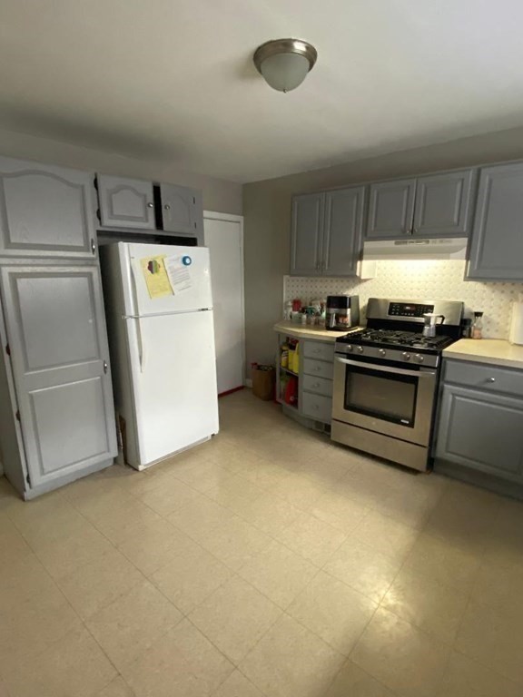 187-189 White Street Springfield, MA 01108 - Photo 5 of 23 Gallery Image 5