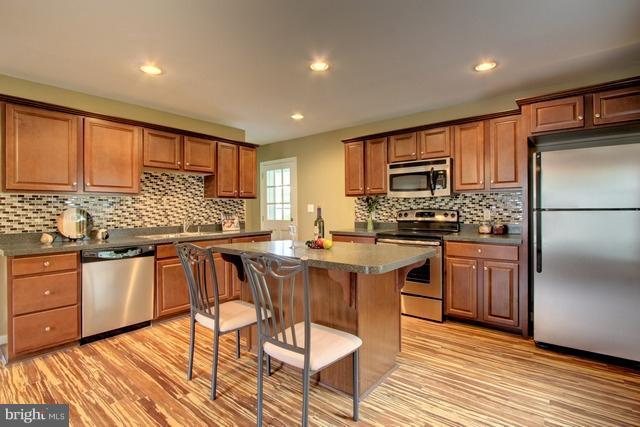 811 Ivydale Road Reisterstown, MD 21136 - Photo 15 of 25 Kitchen