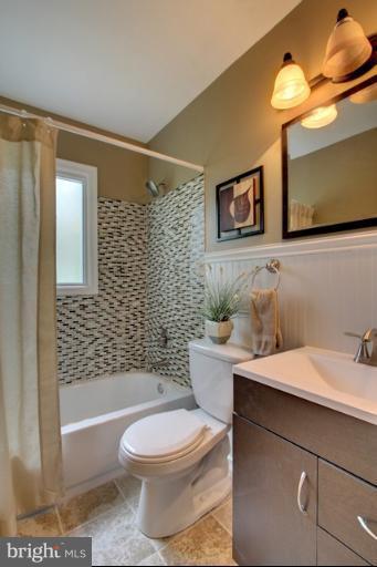 811 Ivydale Road Reisterstown, MD 21136 - Photo 3 of 25 Bath