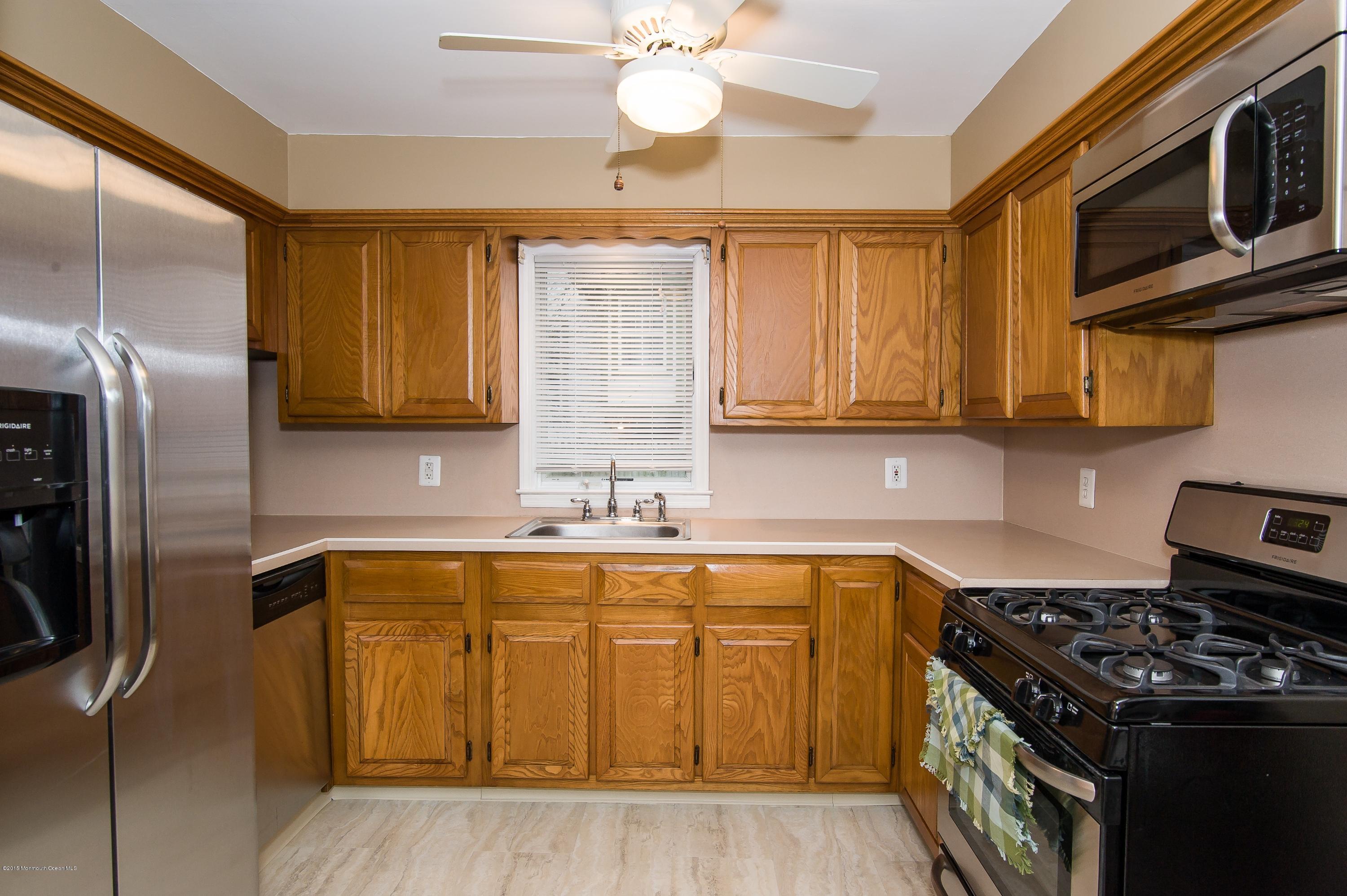 74 Atlantic Street Keyport, NJ 07735 - Photo 13 of 33 Kitchen