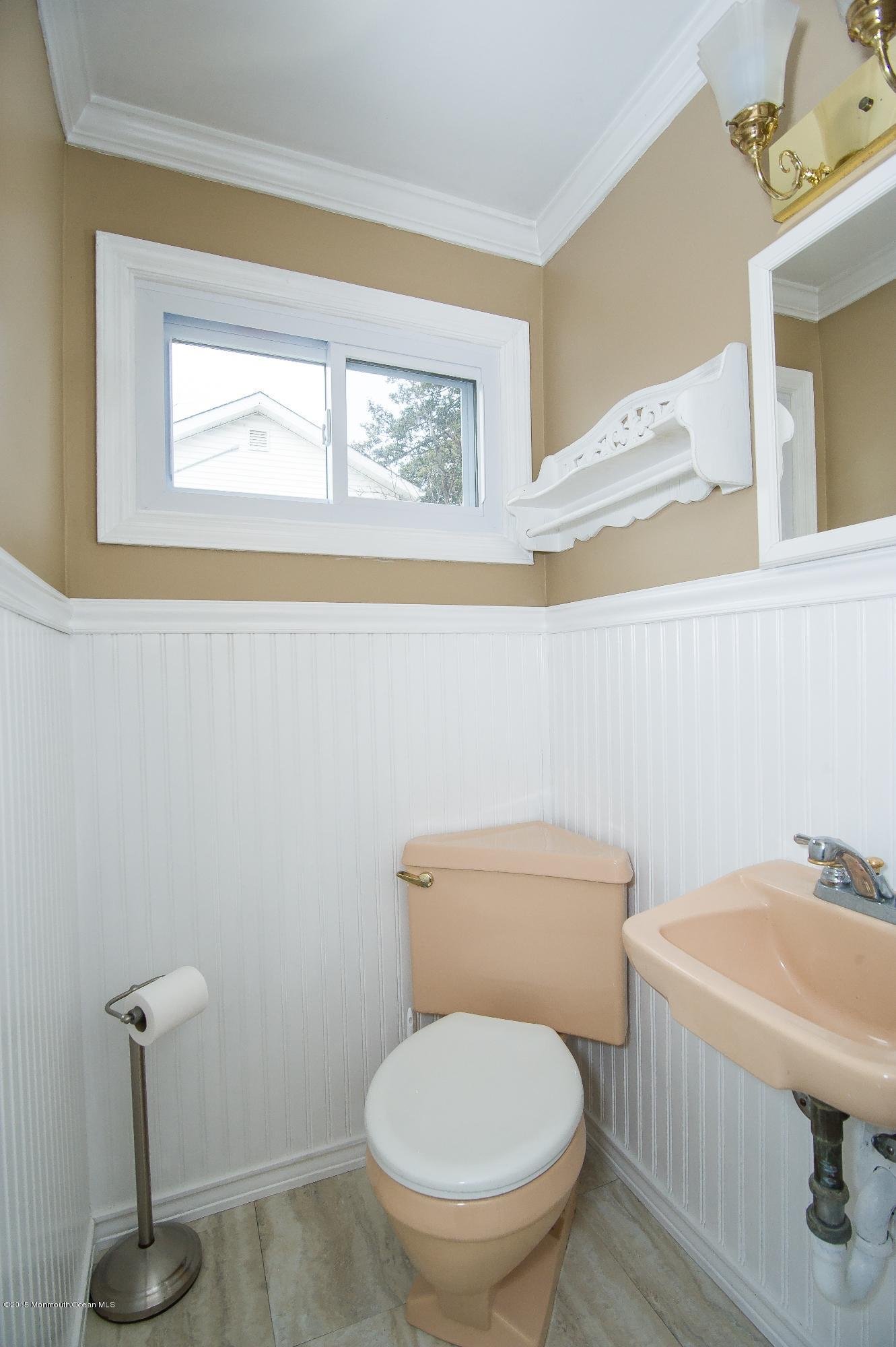 74 Atlantic Street Keyport, NJ 07735 - Photo 25 of 33 Powder Room