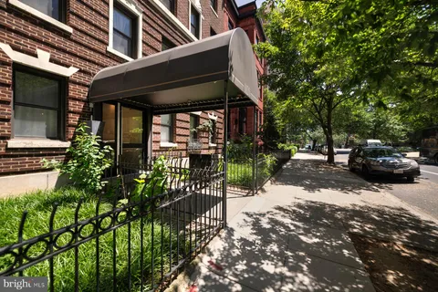 $249,000 | 1125 12th Street Northwest, Unit 64, Washington, DC 20005