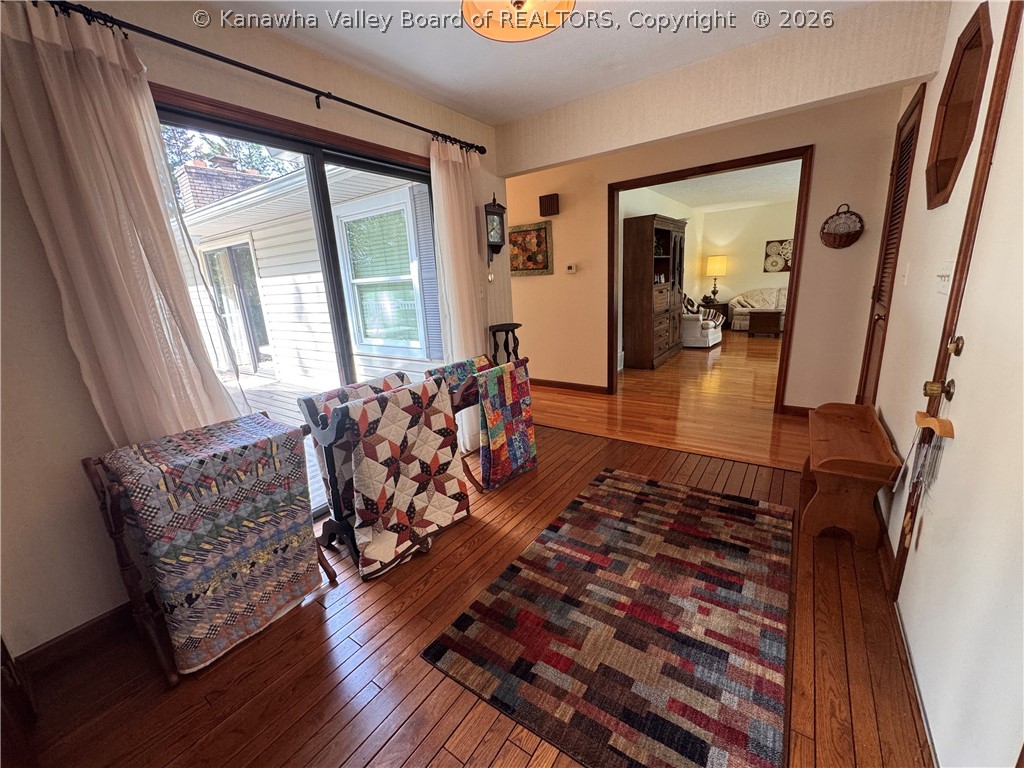 1709 Crestwood Road Charleston, WV 25302 - Photo 9 of 42 Gallery Image 9