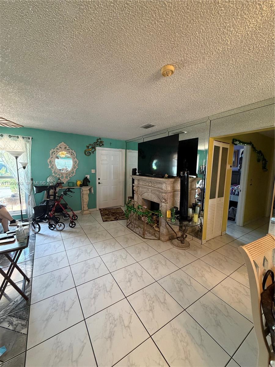 13050 Southwest 261st Terrace Homestead, FL 33032 - Photo 19 of 32
