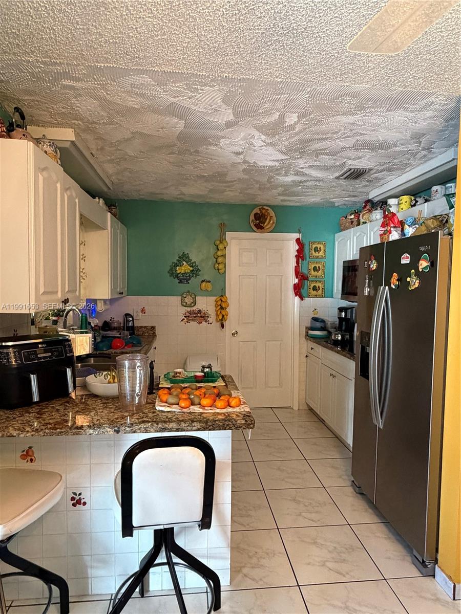 13050 Southwest 261st Terrace Homestead, FL 33032 - Photo 20 of 32