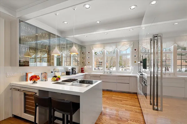 $1,295,000 | 3277 Estates Drive, St. Joseph, MI 49085