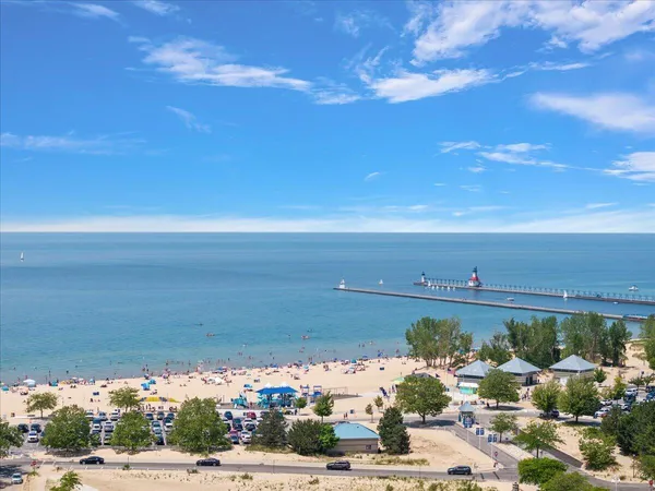 $1,295,000 | 3277 Estates Drive, St. Joseph, MI 49085