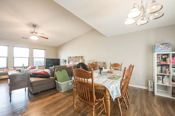 $365,000 | 221 Hillcrest Street, Porterville, CA 93257